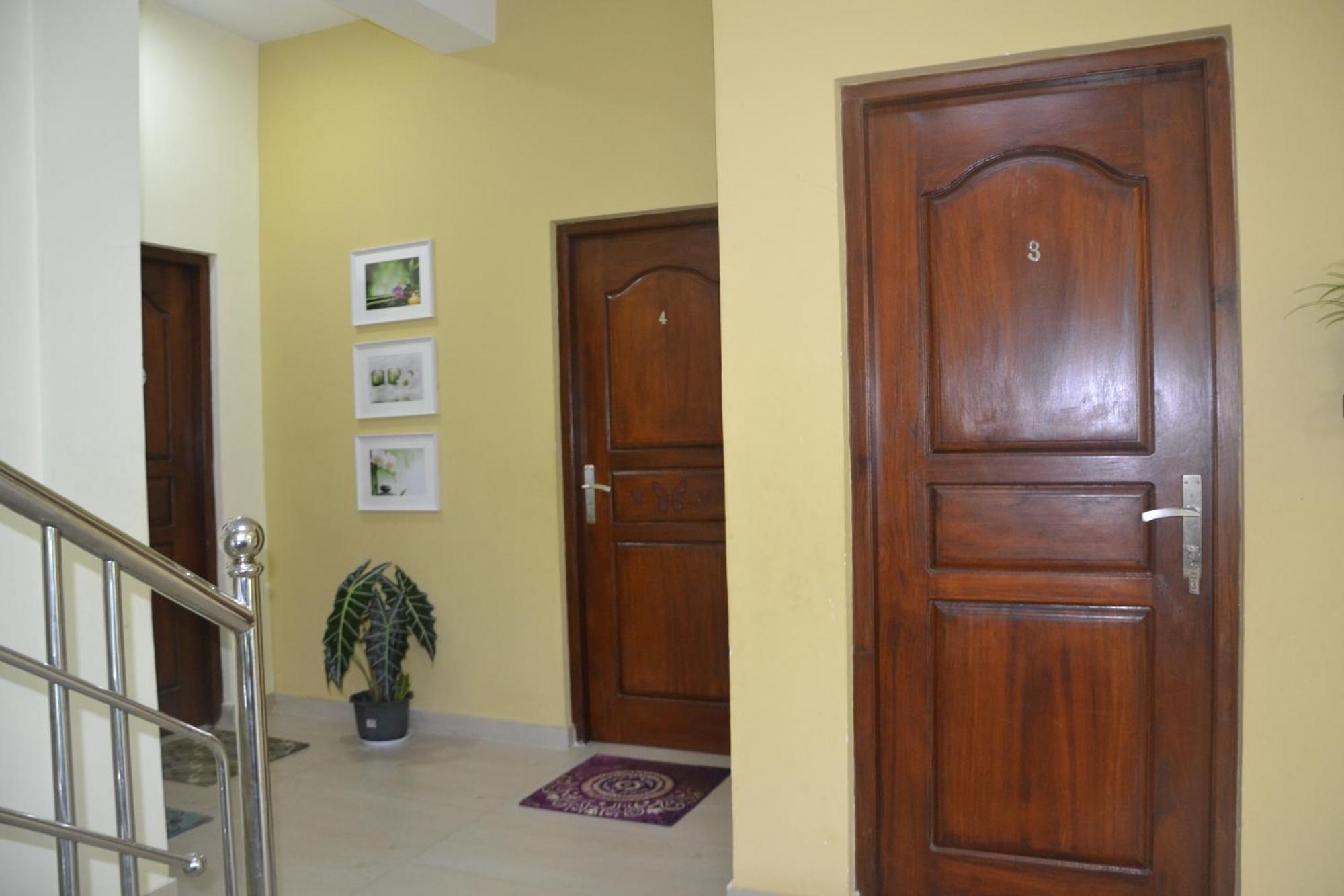 Wis Villa กอลล์ ภายนอก รูปภาพ