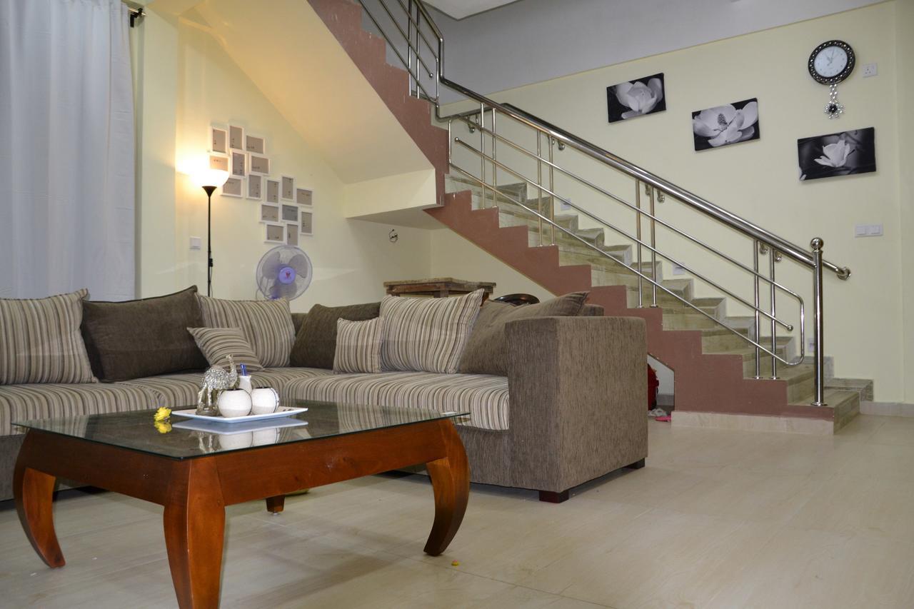 Wis Villa กอลล์ ภายนอก รูปภาพ