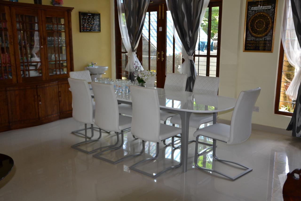 Wis Villa กอลล์ ภายนอก รูปภาพ